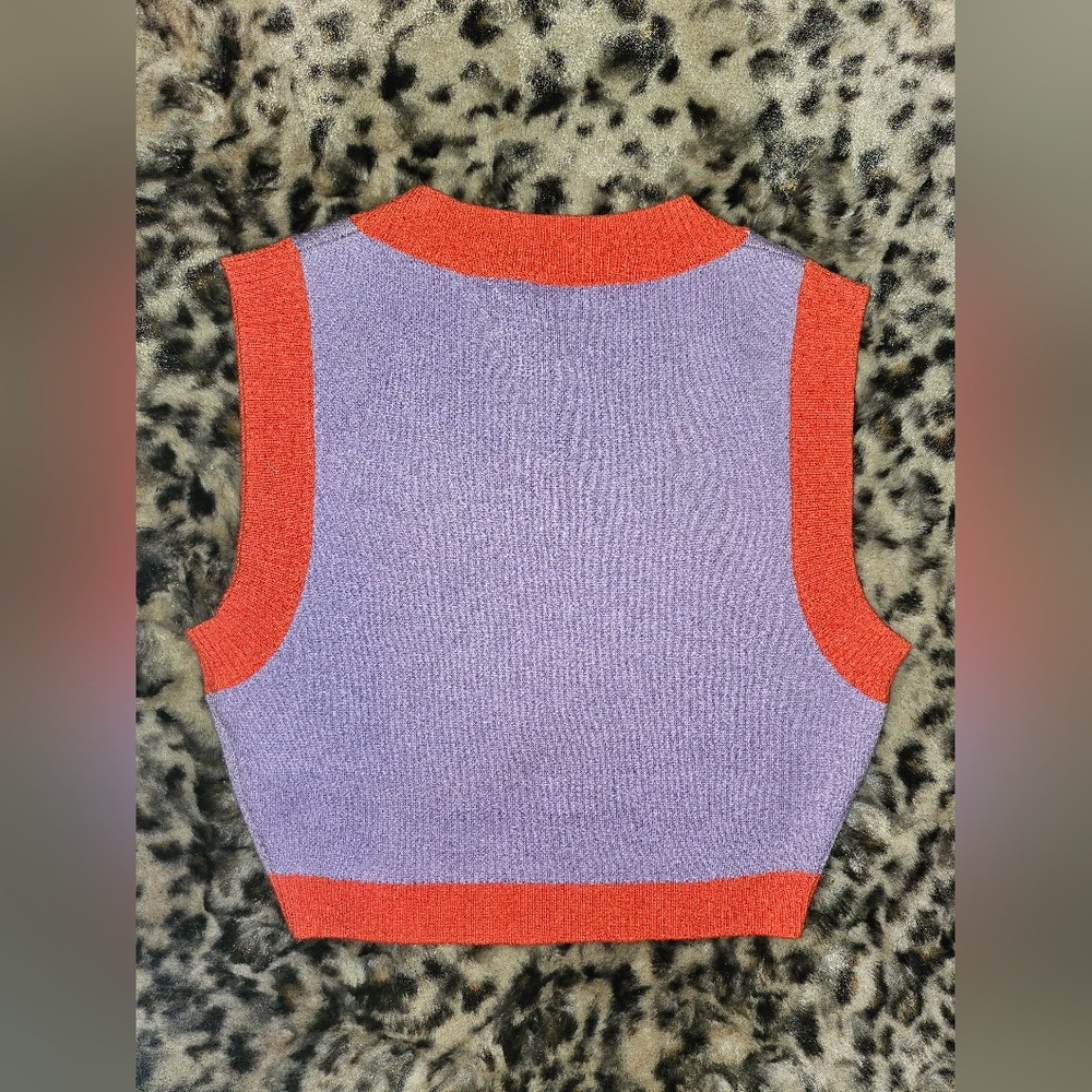 Urban Outfitters Strawberry Purple Vest with Red Trim - Picture 4 of 4